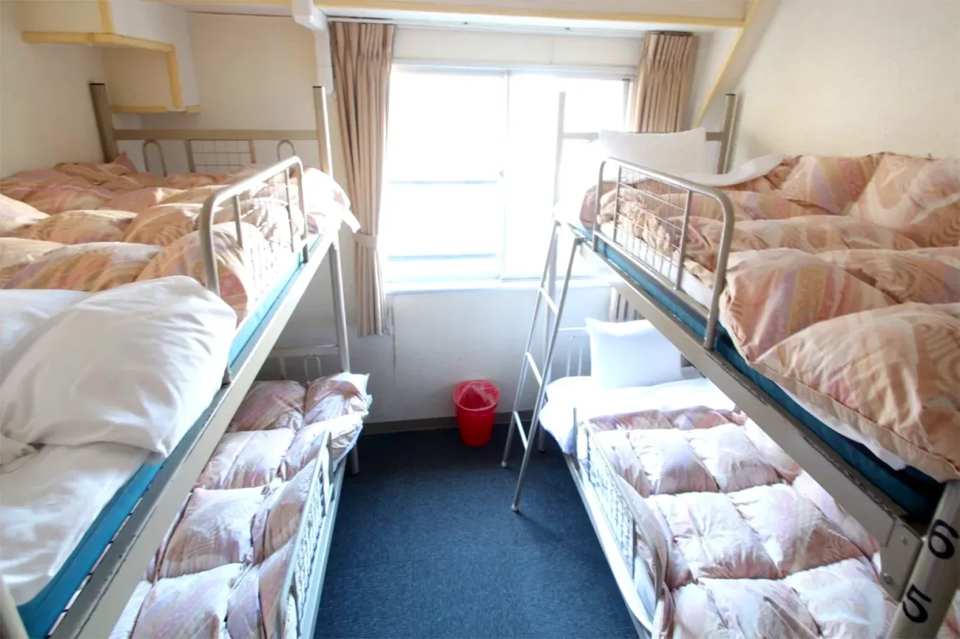 imgi_19_room_10.webp