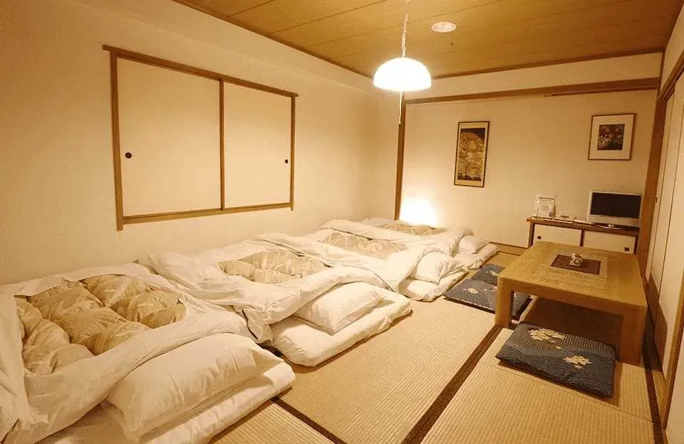 imgi_30_room_08.webp